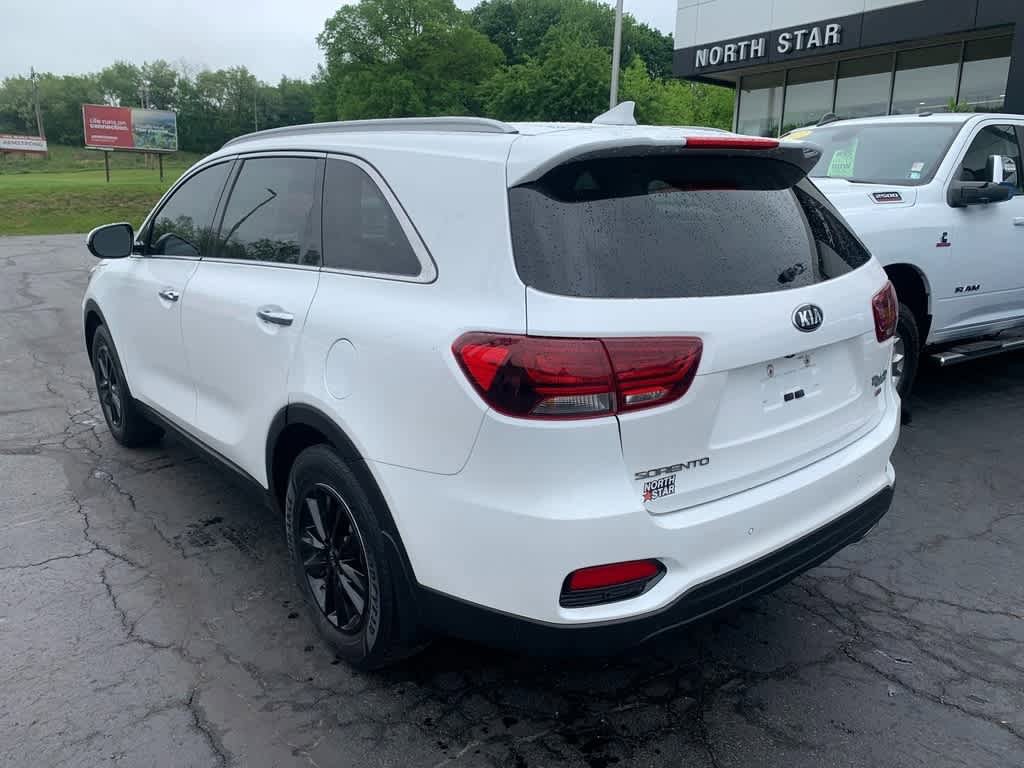 Used 2019 Kia Sorento FWD w/ LX Convenience Package image 3