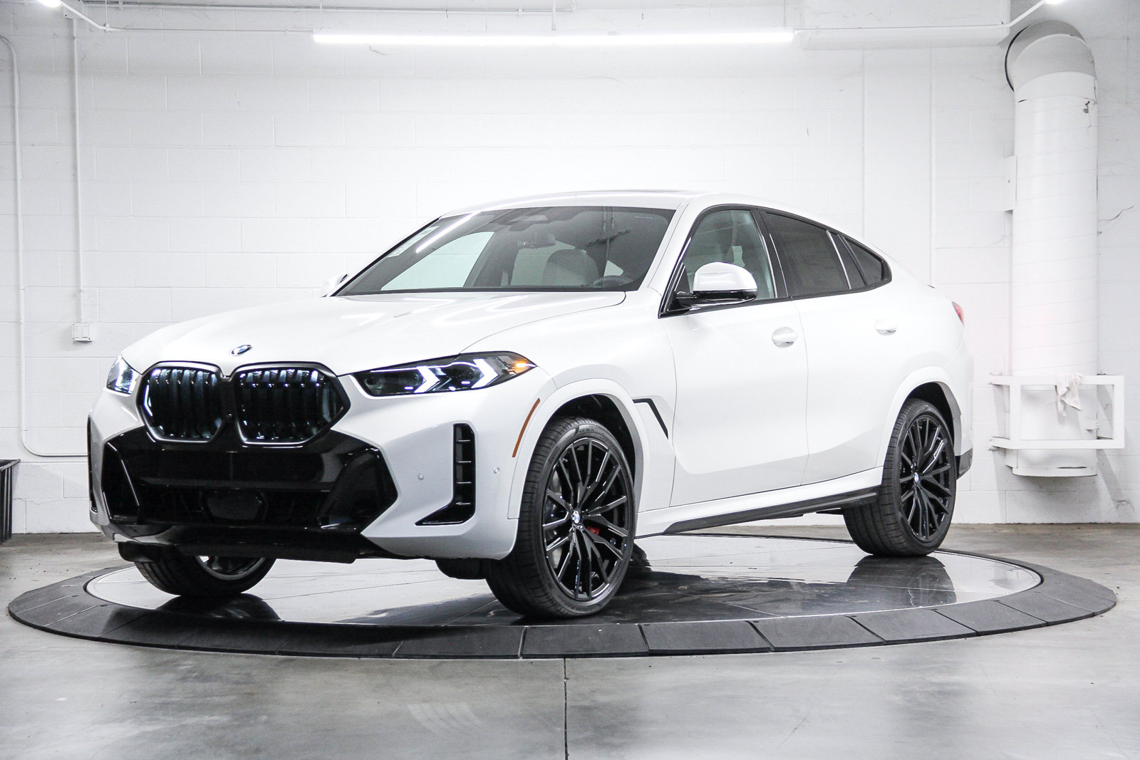 New 2027 BMW X6 xDrive40i AWD/4WD image 3