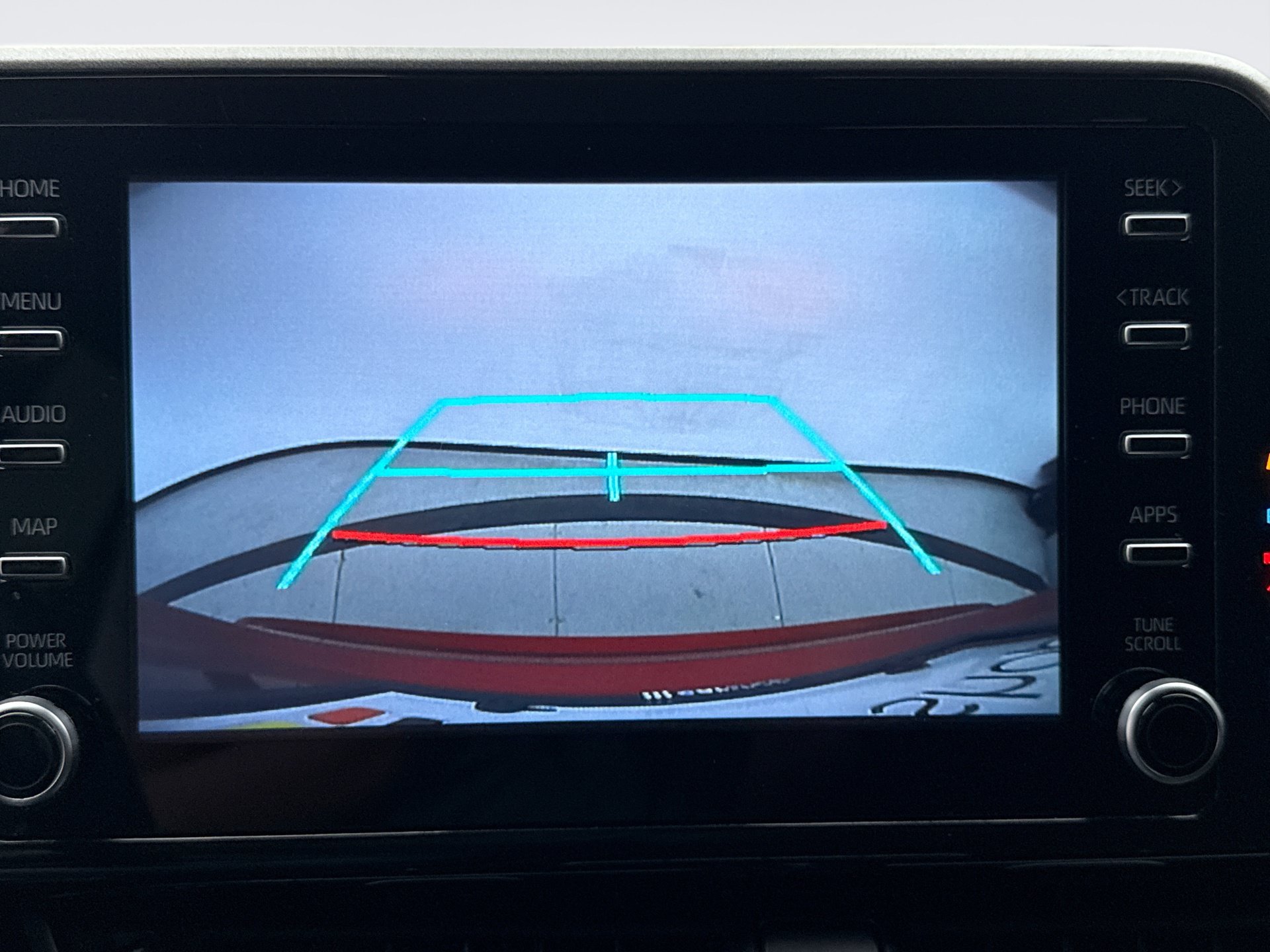 Used 2020 Toyota C-HR LE FWD image 13