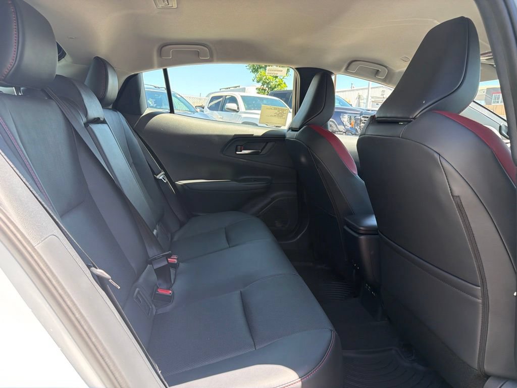 New 2026 Toyota Prius Plug-In Hybrid FWD image 15