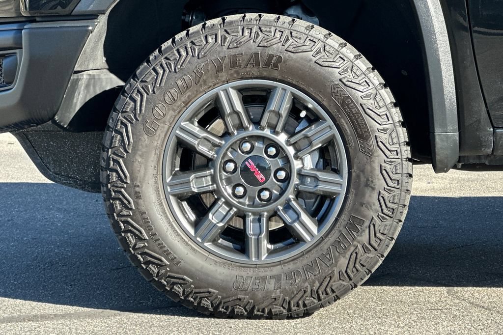 Used 2024 GMC Sierra 1500 AT4X AWD/4WD image 27