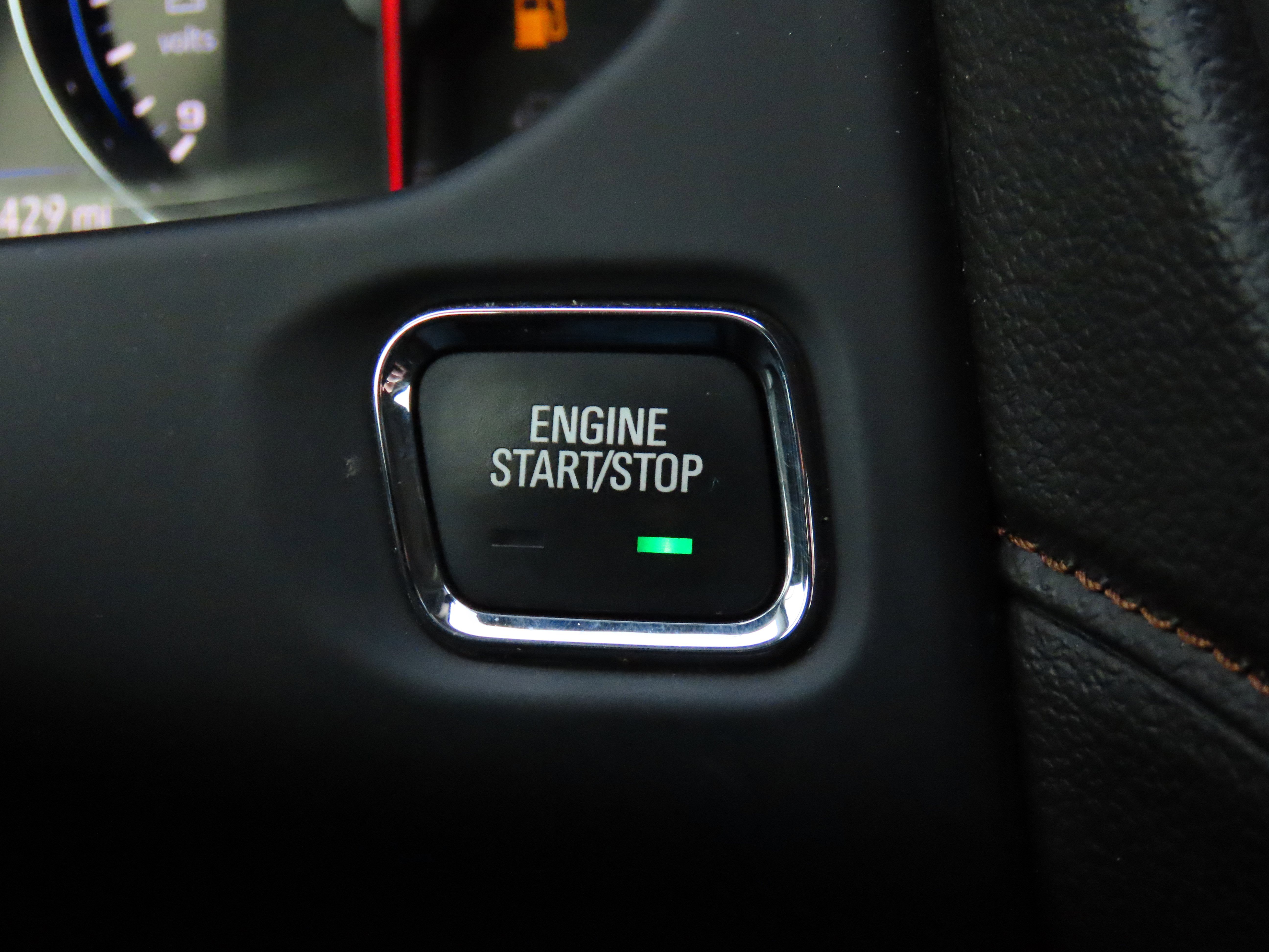 Used 2023 GMC Acadia AT4 w/ Technology Package image 28