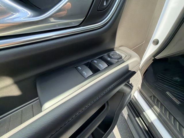 Certified 2022 GMC Yukon XL SLE image 23