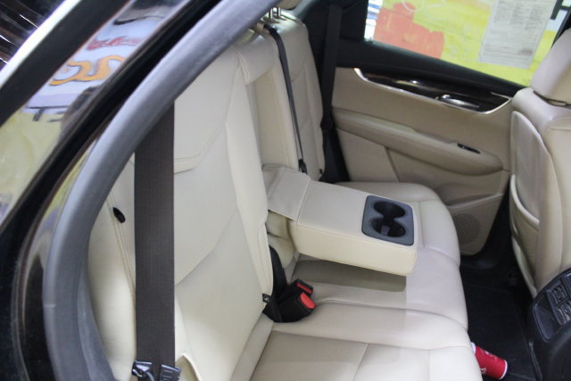Used 2019 Cadillac XT5 FWD image 9