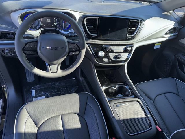 New 2026 Chrysler Pacifica Limited image 14
