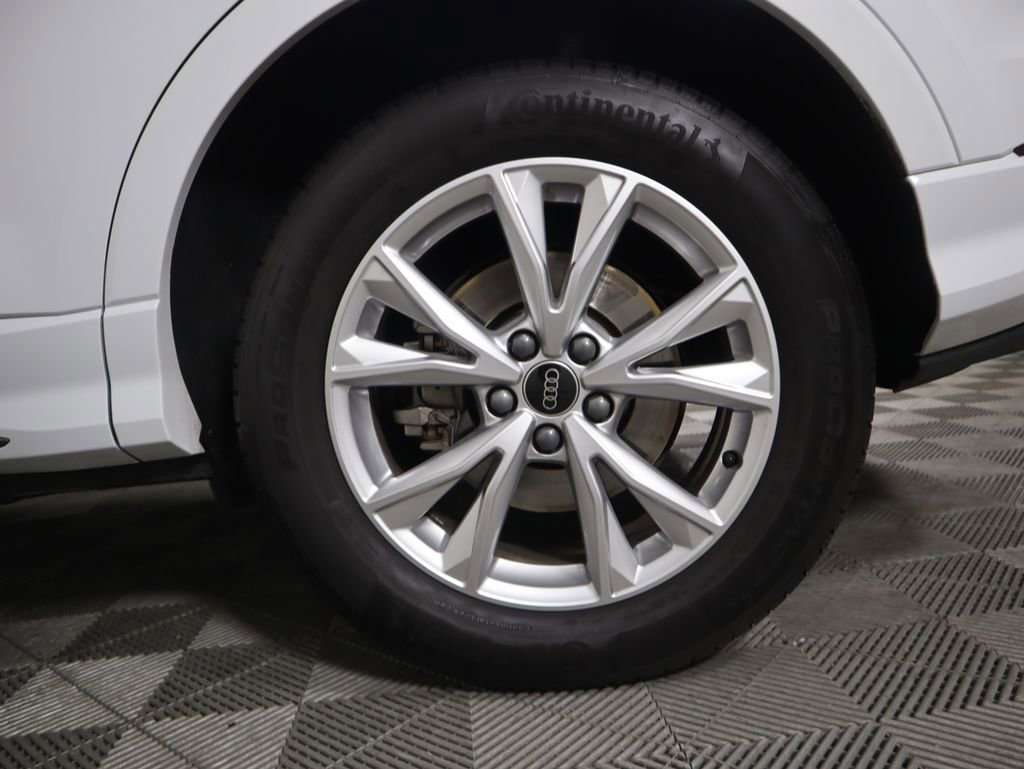 Certified 2025 Audi Q3 2.0T Premium w/ Convenience Package image 31