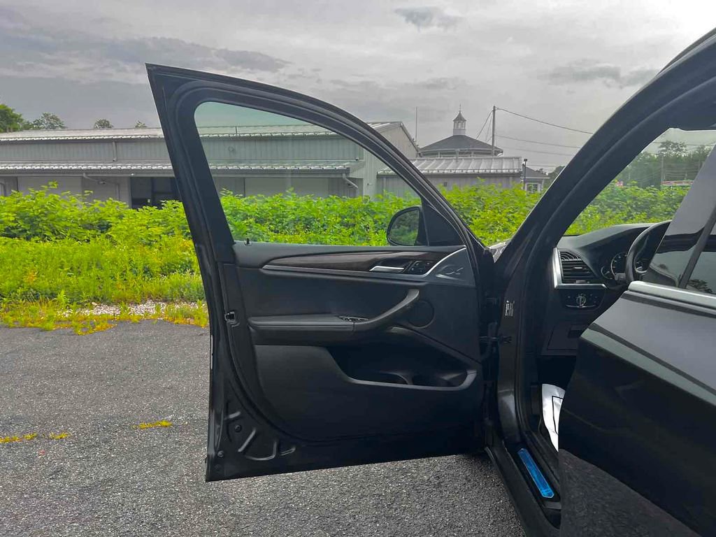 Used 2019 BMW X3 xDrive30i w/ Convenience Package image 11