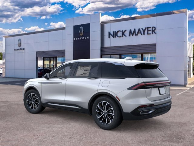 New 2026 Lincoln Nautilus Premier AWD/4WD image 4