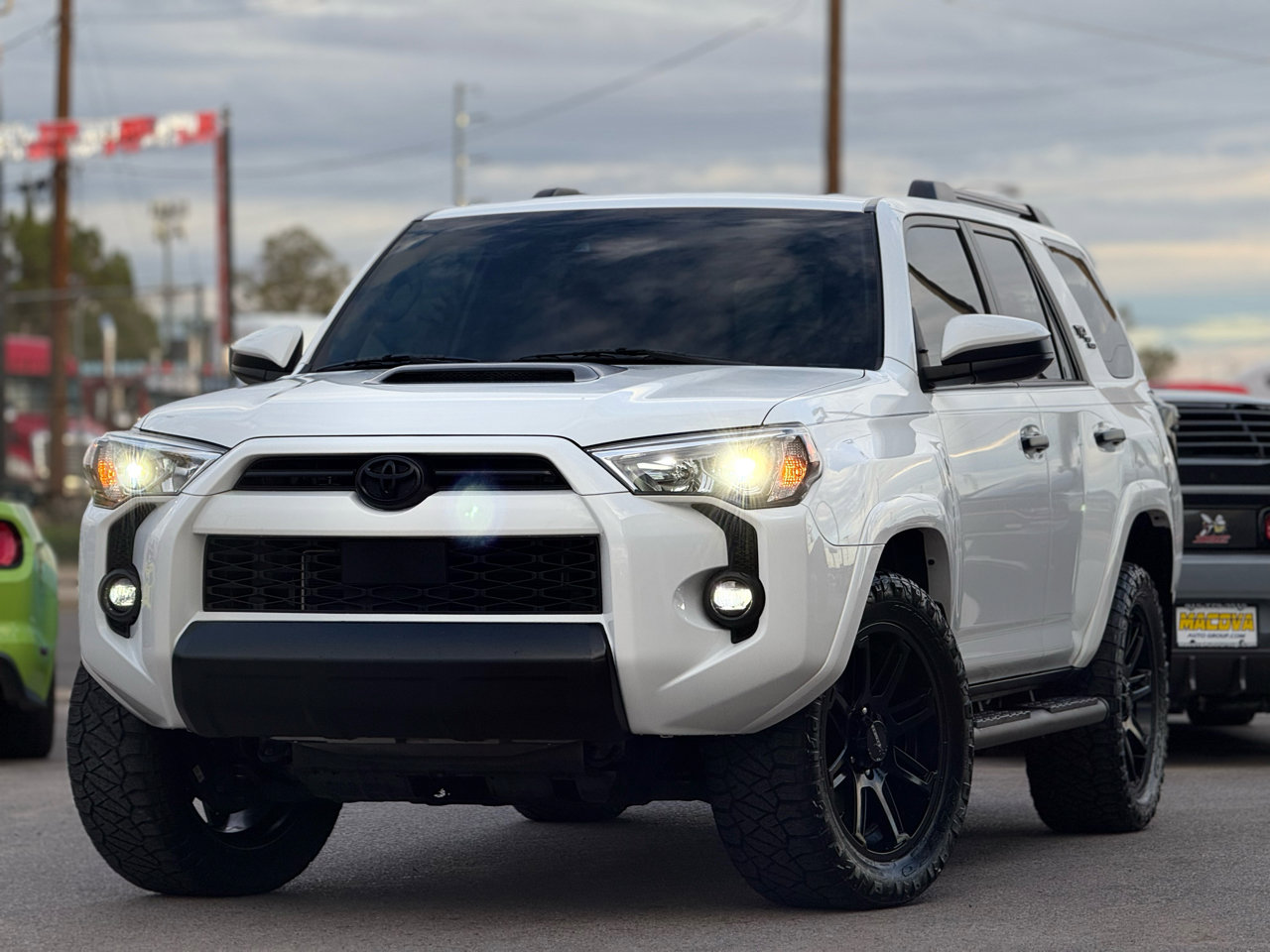 Used 2022 Toyota 4Runner TRD Off-Road image 3