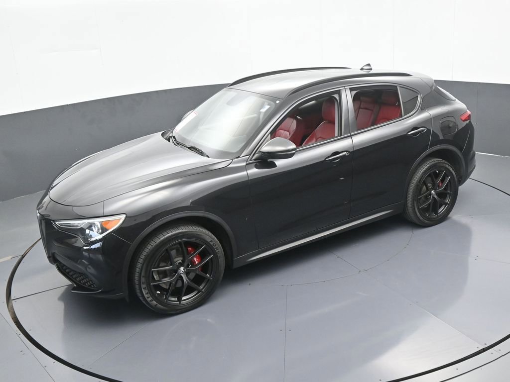 Used 2019 Alfa Romeo Stelvio w/ Nero Edizione image 47