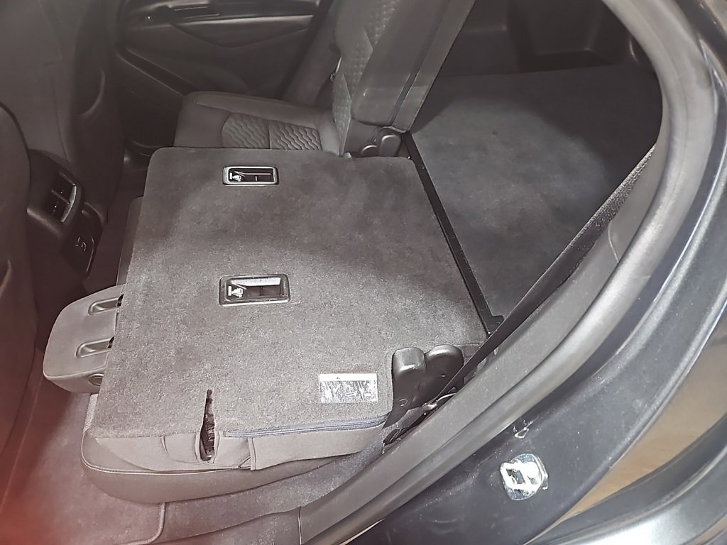 Used 2019 Chevrolet Equinox LT image 25