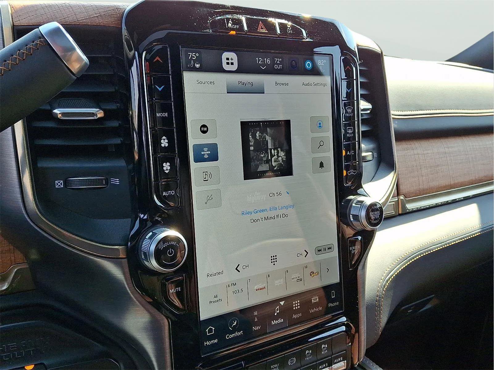 Used 2024 RAM 2500 Limited w/ Safety Group AWD/4WD image 17