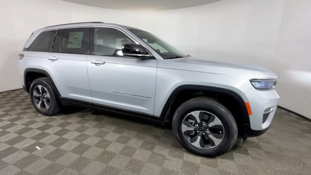 Used 2022 Jeep Grand Cherokee Limited 4xe AWD/4WD image 2