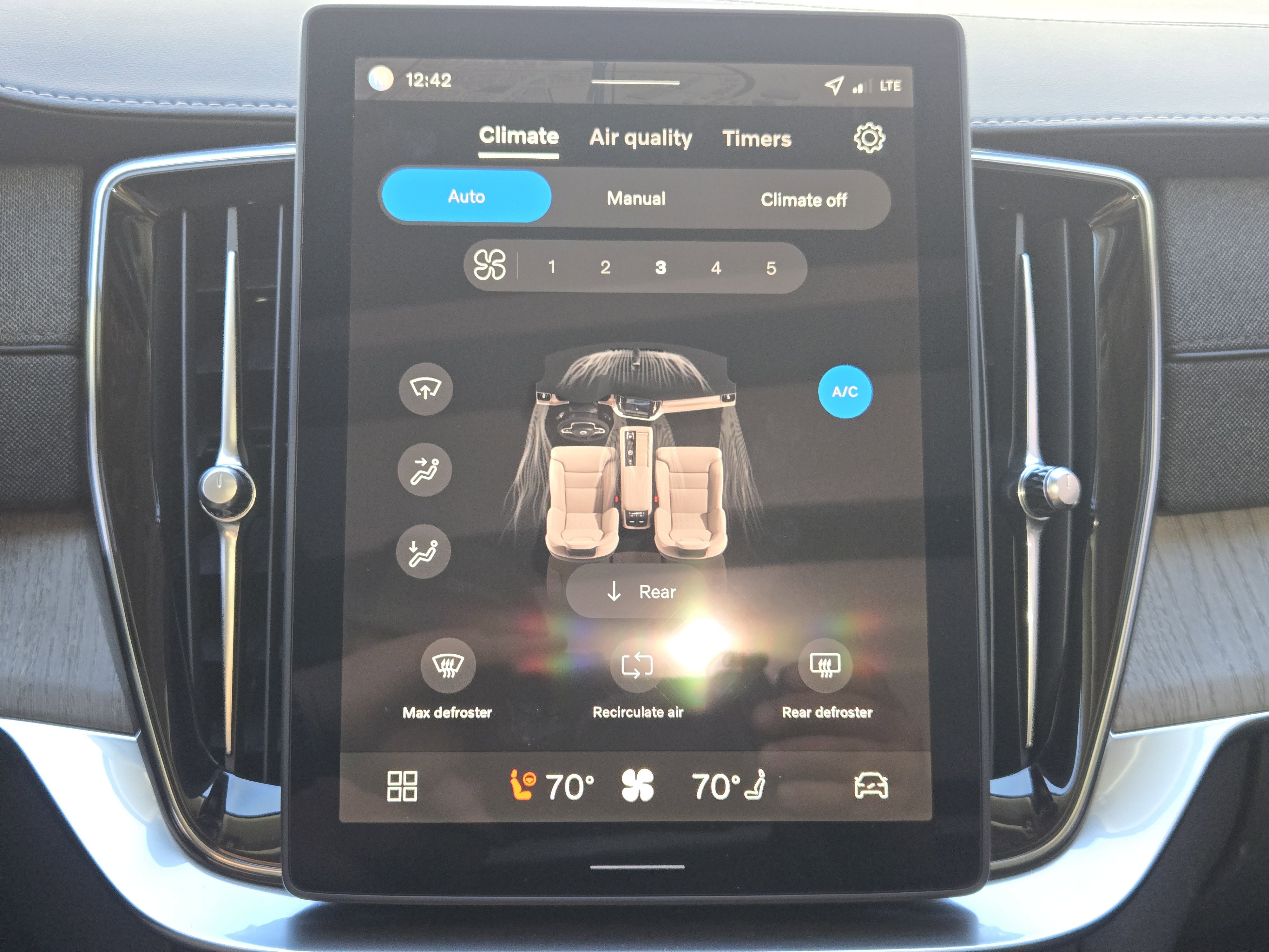 Used 2026 Volvo XC90 T8 Ultra image 22