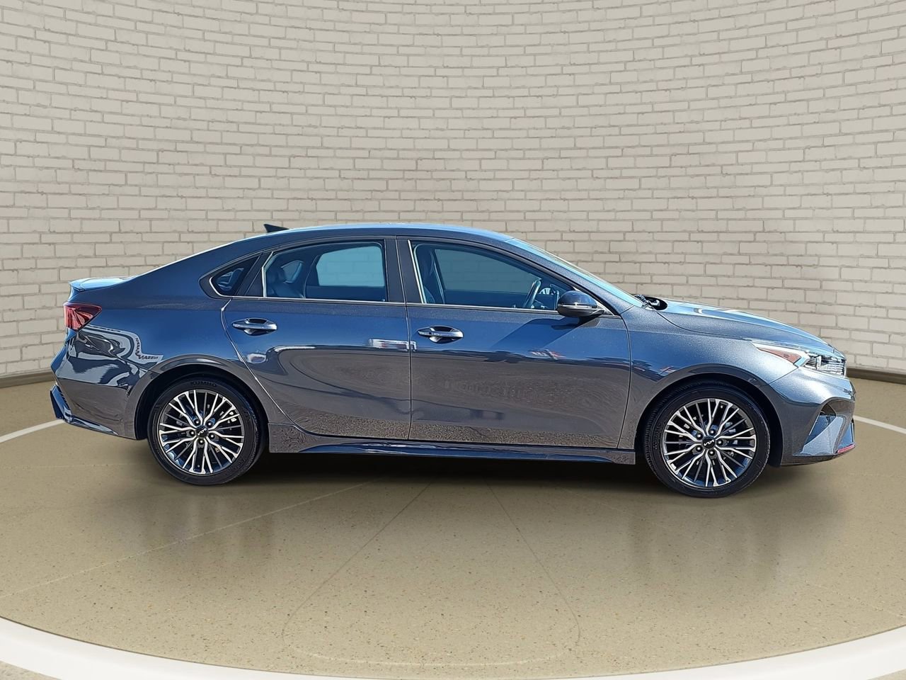 Used 2024 Kia Forte GT-Line image 4