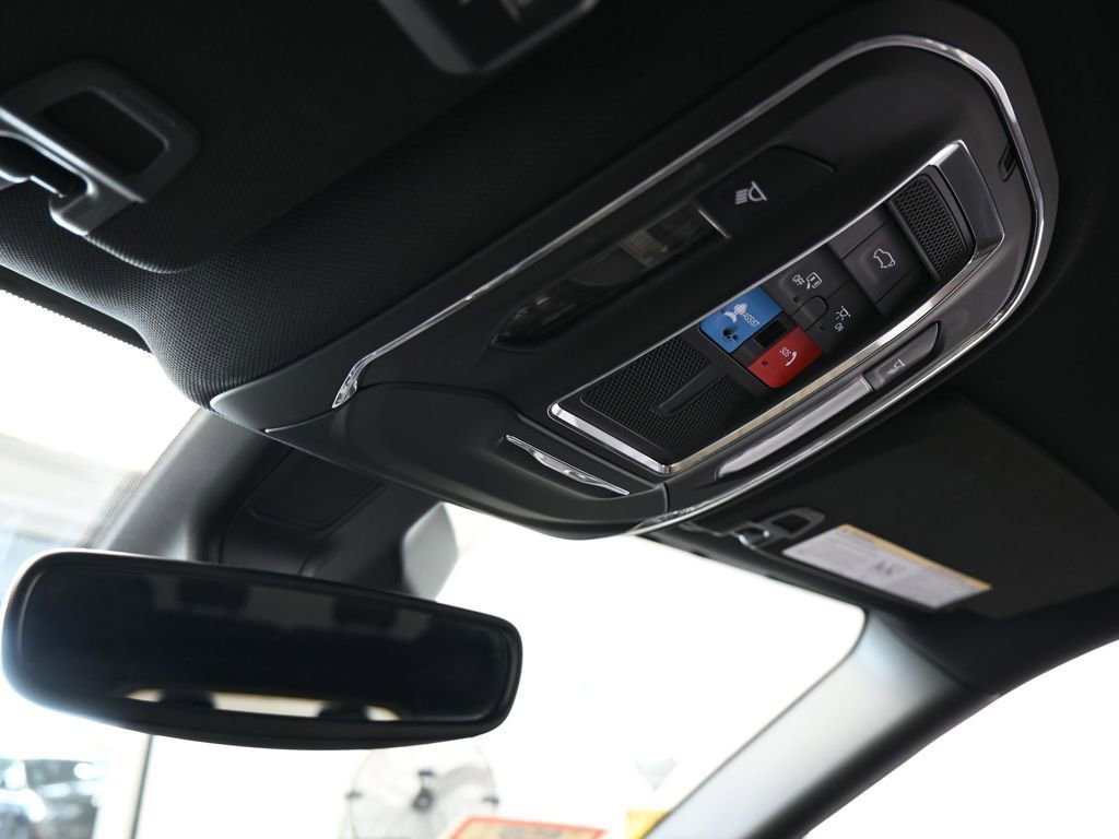 Used 2023 Jeep Grand Cherokee L Laredo AWD/4WD image 22