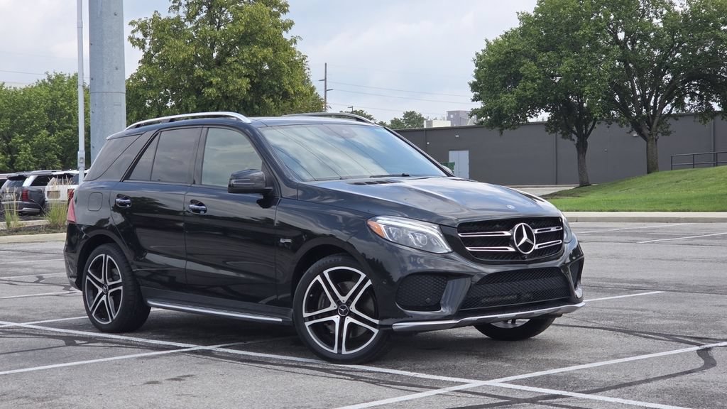 Used 2018 Mercedes-Benz GLE 43 AMG 4MATIC image 2