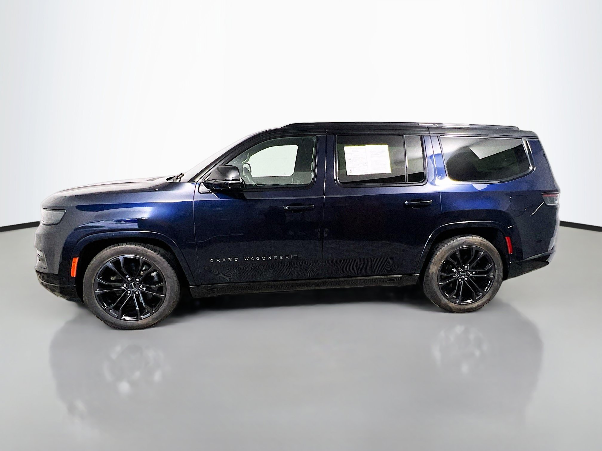 Used 2024 Jeep Grand Wagoneer Series II w/ Quick Order Packagew 28T AWD/4WD image 9