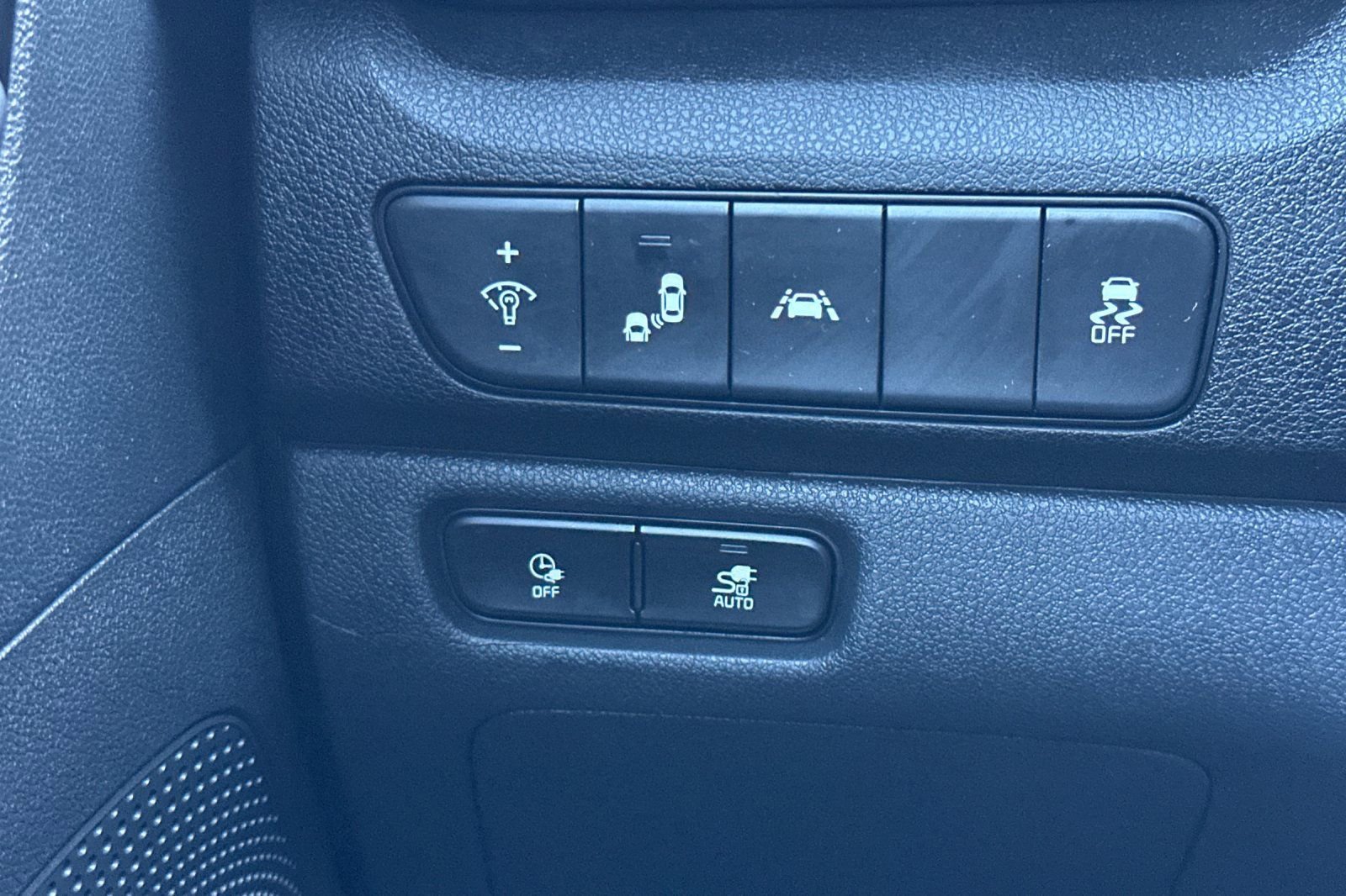 Used 2022 Kia Niro EX image 32