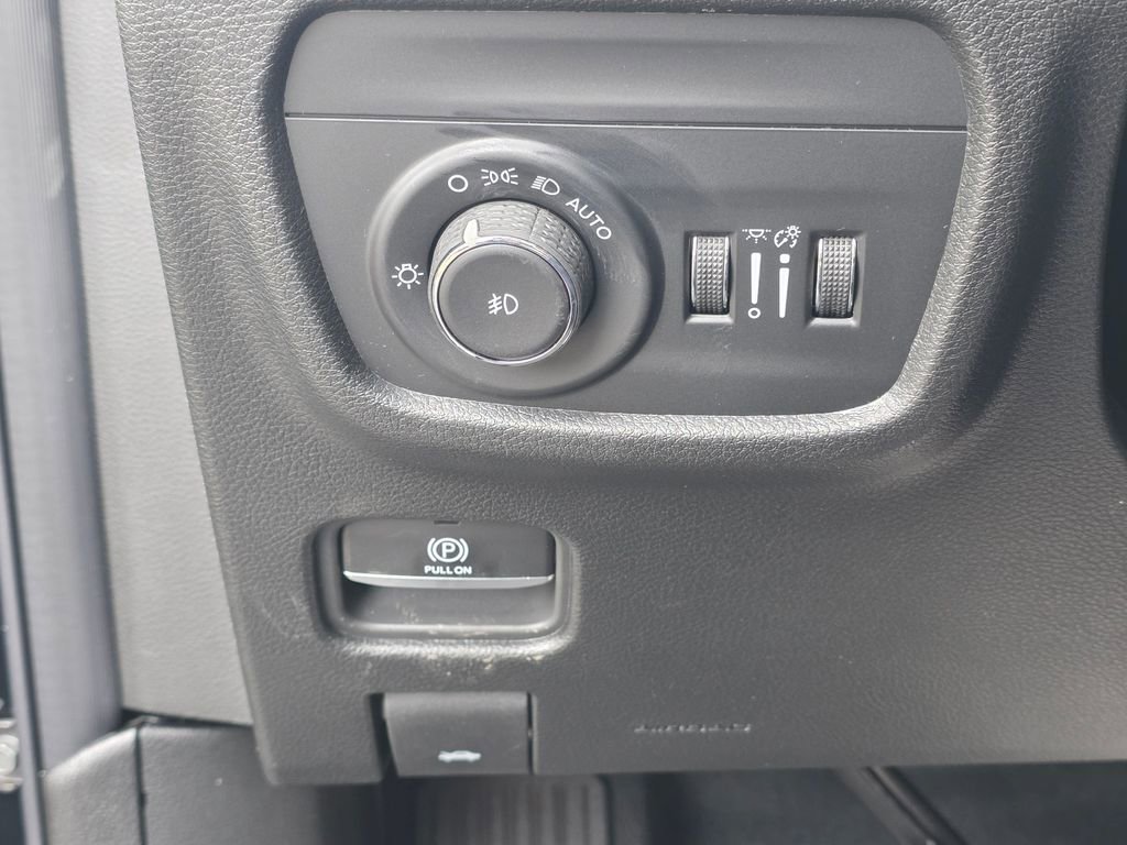 New 2026 Jeep Grand Cherokee Limited image 14