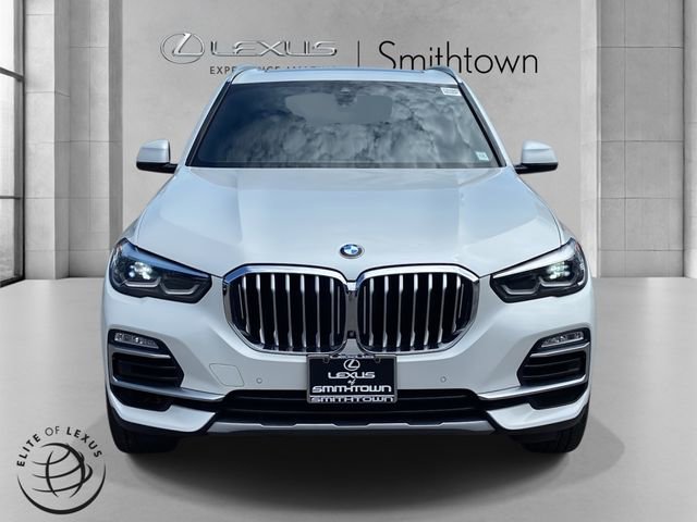 Used 2019 BMW X5 xDrive50i w/ Luxury Seating Package AWD/4WD image 2