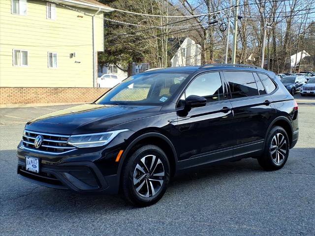 Used 2024 Volkswagen Tiguan S image 3