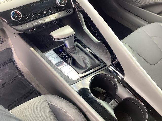 Used 2023 Hyundai Elantra SEL w/ Convenience Package image 18