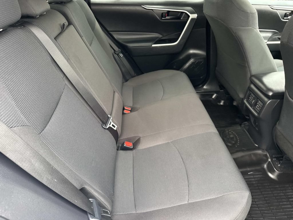 Used 2024 Toyota RAV4 LE AWD/4WD image 14