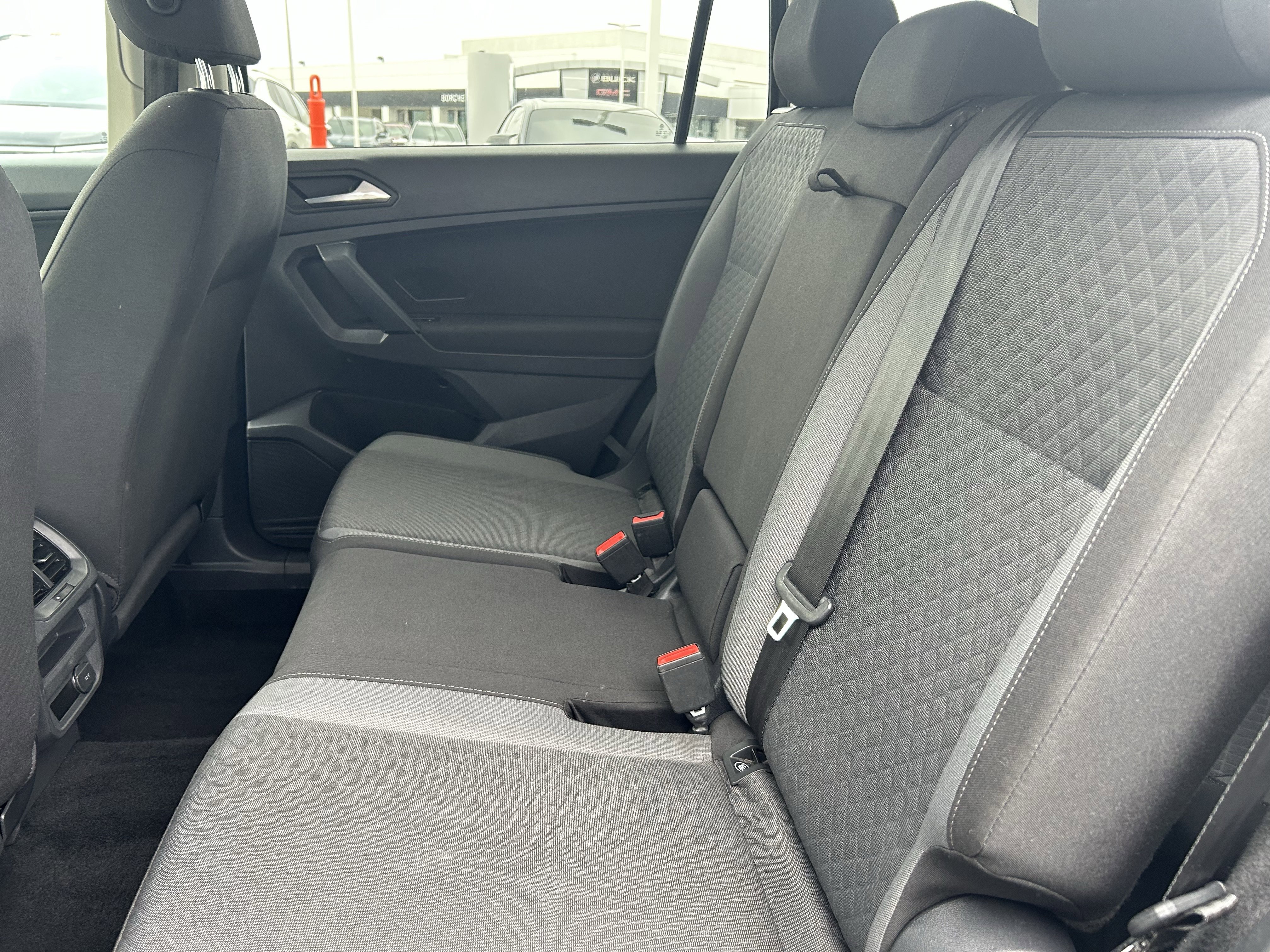 Used 2019 Volkswagen Tiguan S image 22