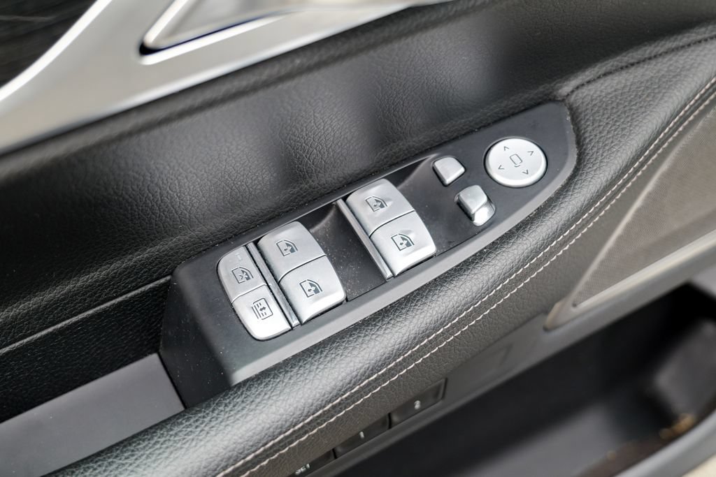 Used 2019 BMW 740i xDrive w/ Executive Package AWD/4WD image 18
