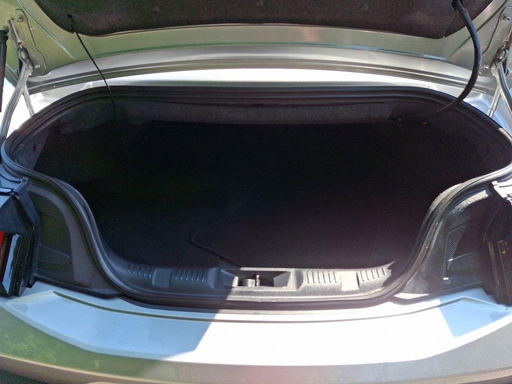 Used 2024 Ford Mustang Convertible image 25