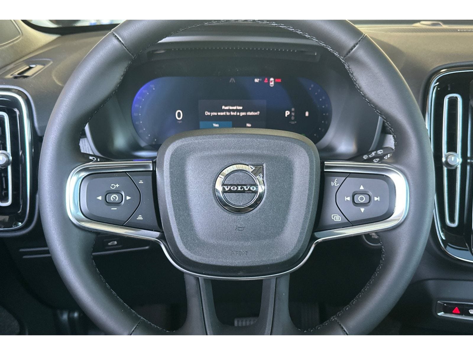 New 2026 Volvo XC40 B5 Plus w/ Climate Package AWD/4WD image 24
