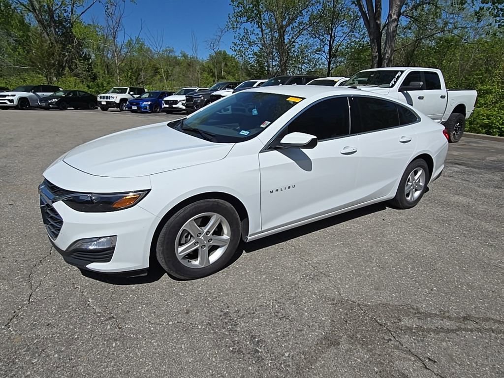 Used 2024 Chevrolet Malibu LS FWD image 2