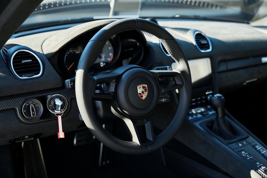 Used 2025 Porsche 718 Cayman GT4 RS w/ Weissach Package image 33