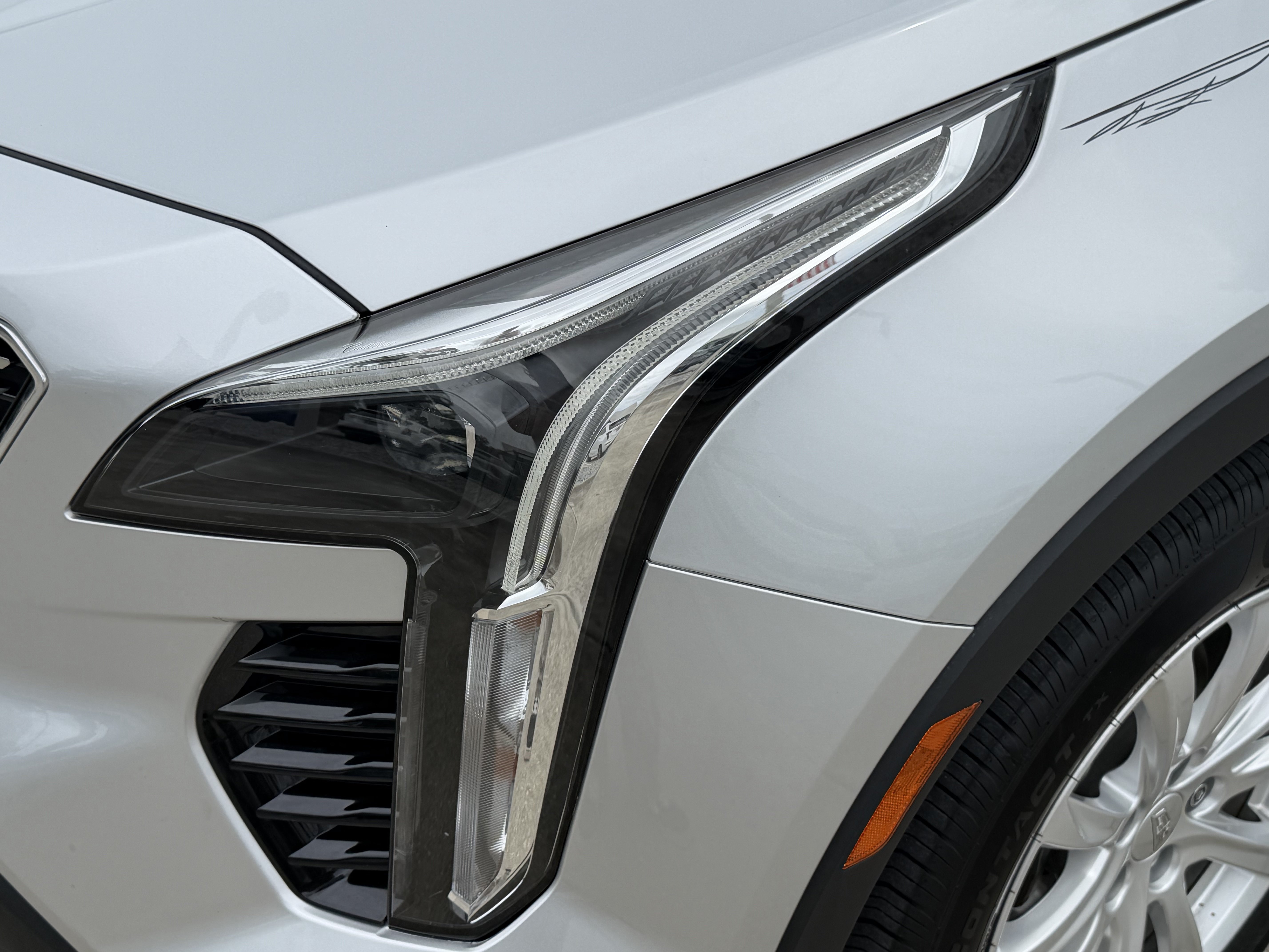 Used 2019 Cadillac XT4 Luxury FWD image 9