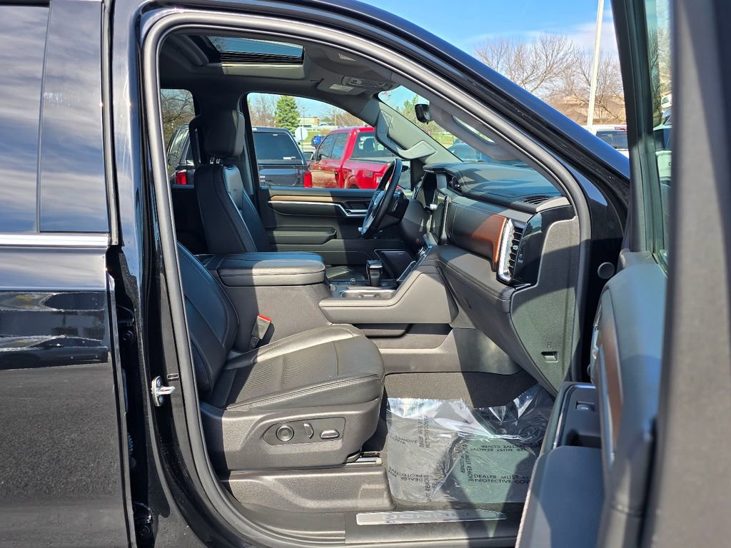 Certified 2024 GMC Sierra 1500 Denali w/ Denali Reserve Package AWD/4WD image 36