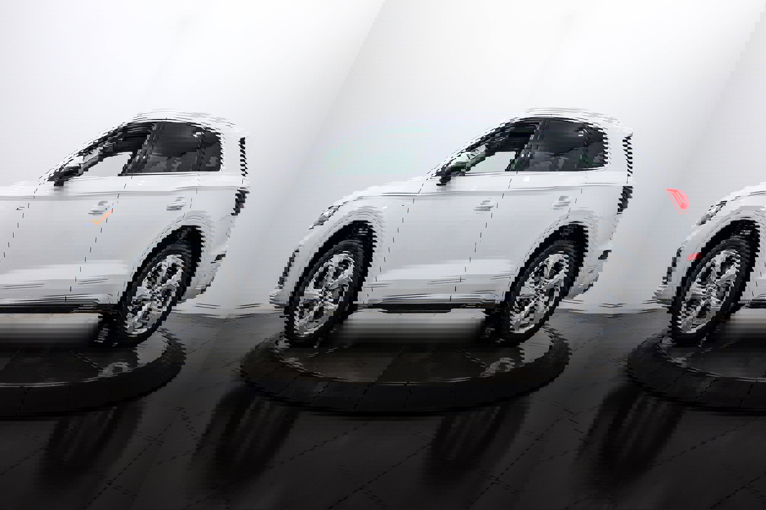 Certified 2023 Audi Q5 2.0T Premium Plus w/ Premium Plus Package image 6