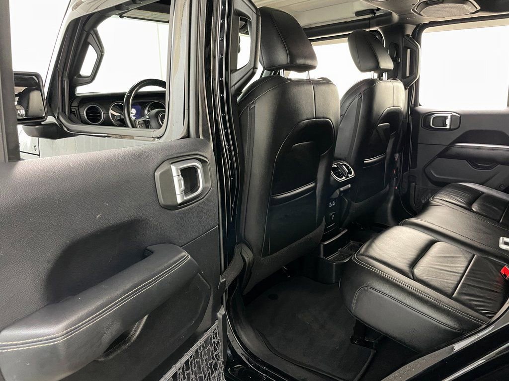 Used 2018 Jeep Wrangler Unlimited Sahara w/ LED Lighting Group image 39