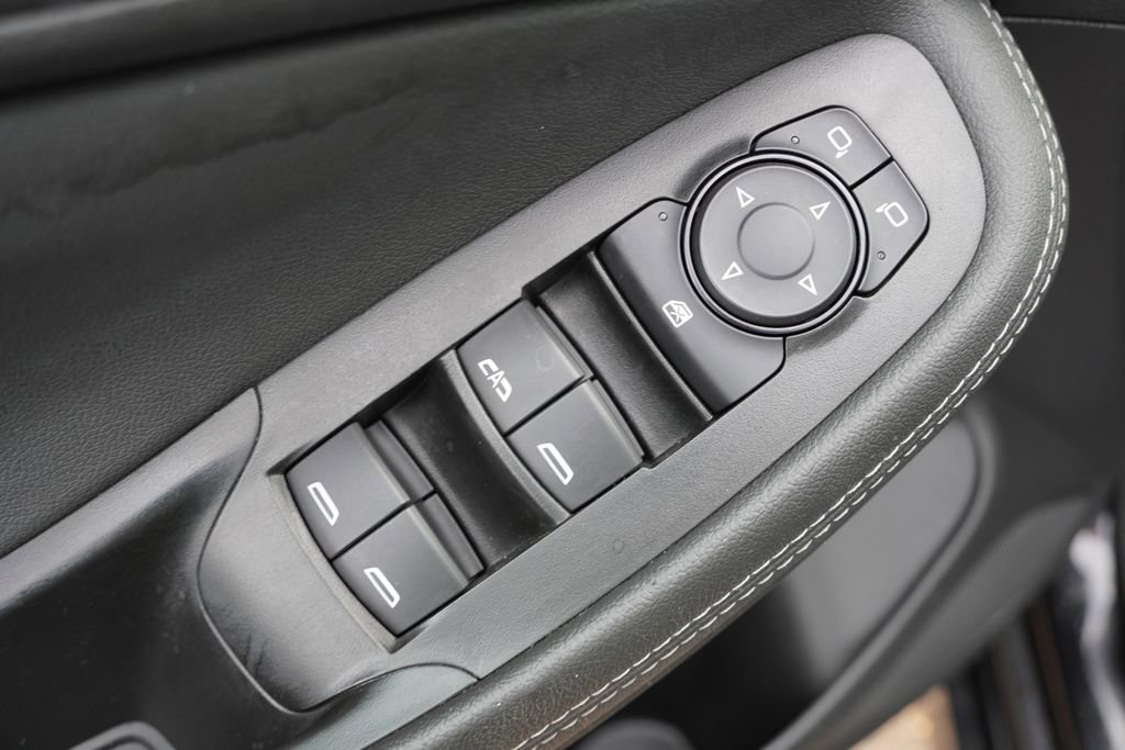 Certified 2024 Buick Encore GX Sport Touring image 21