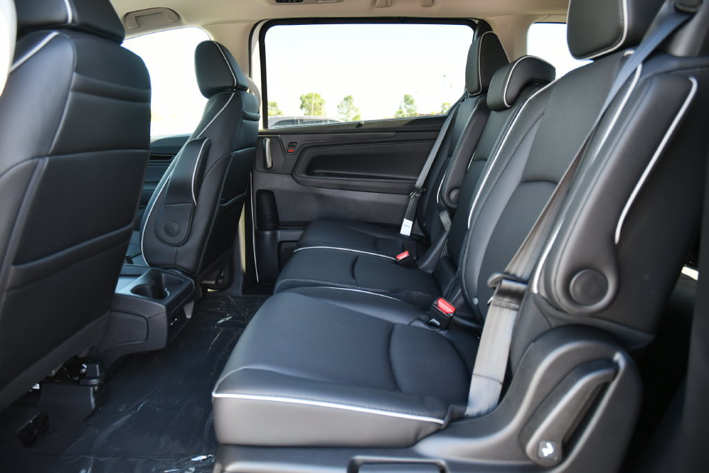 New 2027 Honda Odyssey Elite image 17