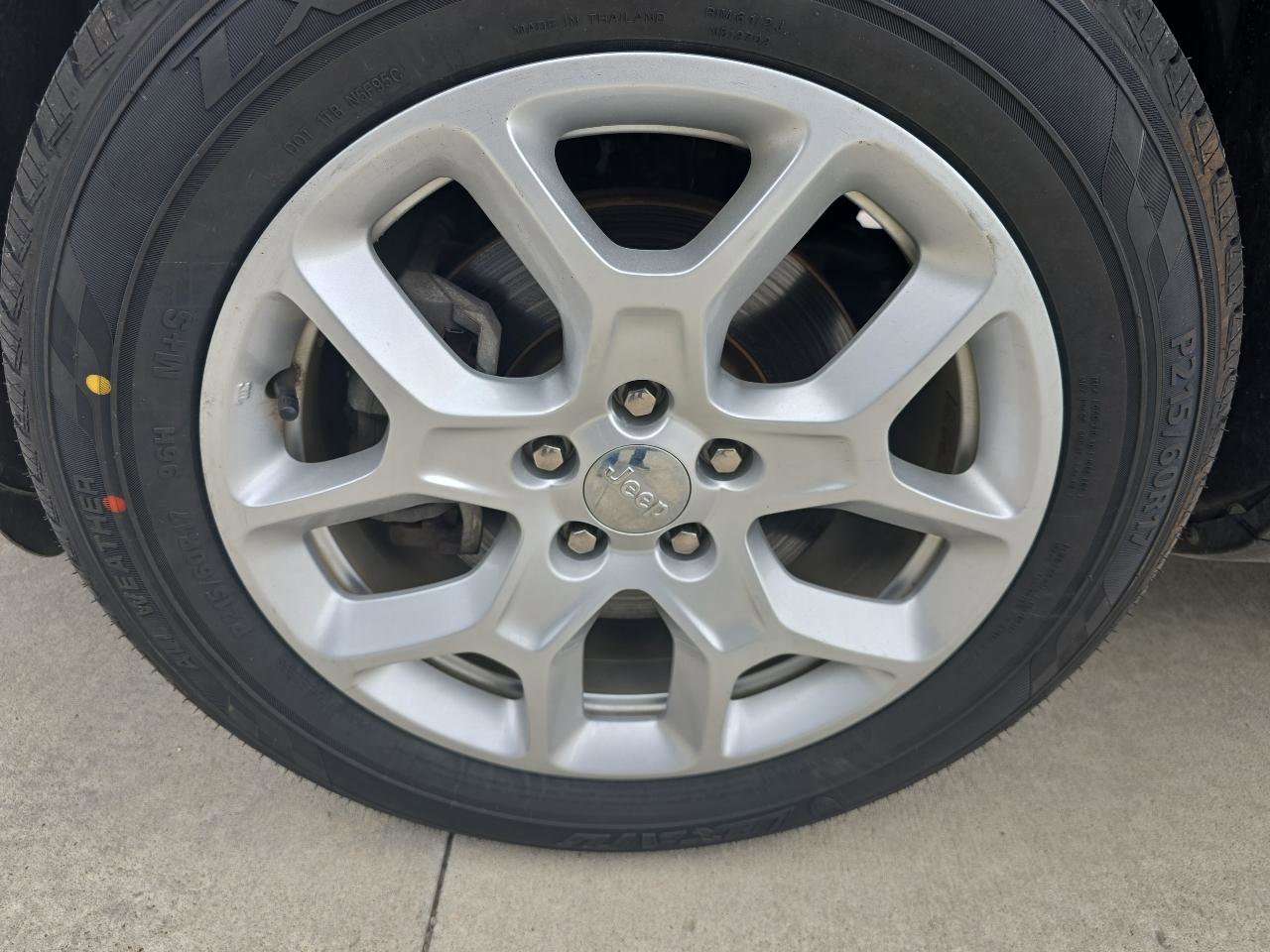 Used 2018 Jeep Renegade Latitude w/ Popular Equipment Group FWD image 10