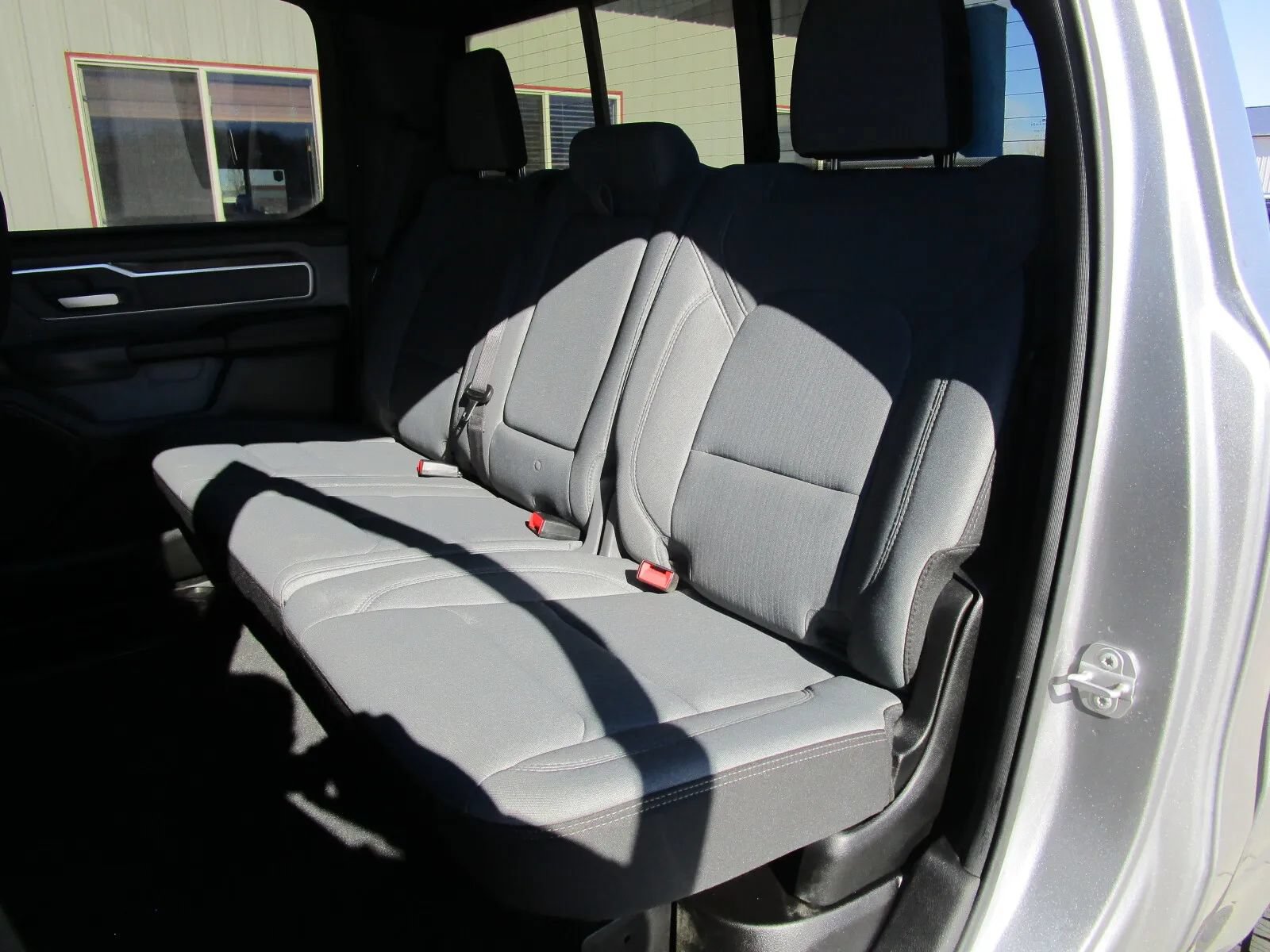 Used 2022 RAM 1500 Big Horn AWD/4WD image 14
