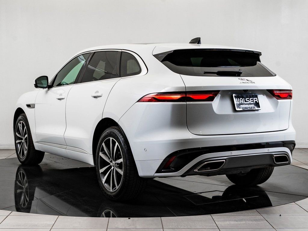 Certified 2024 Jaguar F-PACE R-Dynamic S image 6