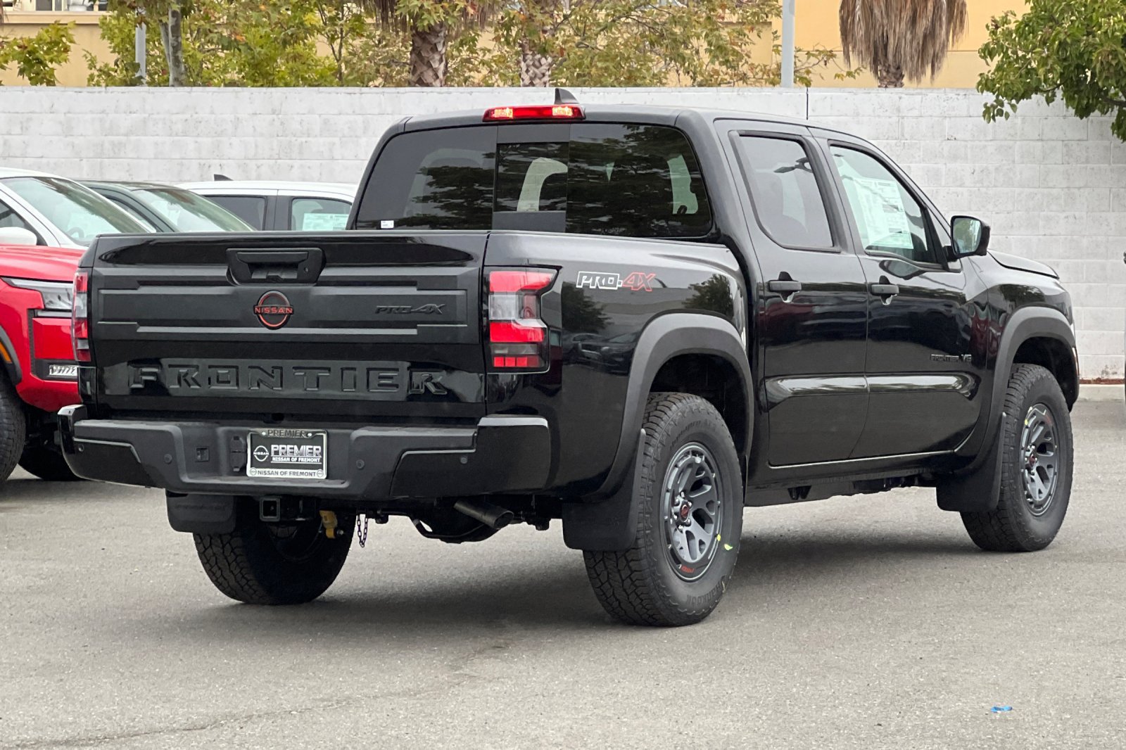 New 2027 Nissan Frontier PRO-4X w/ Pro Convenience Package AWD/4WD image 4