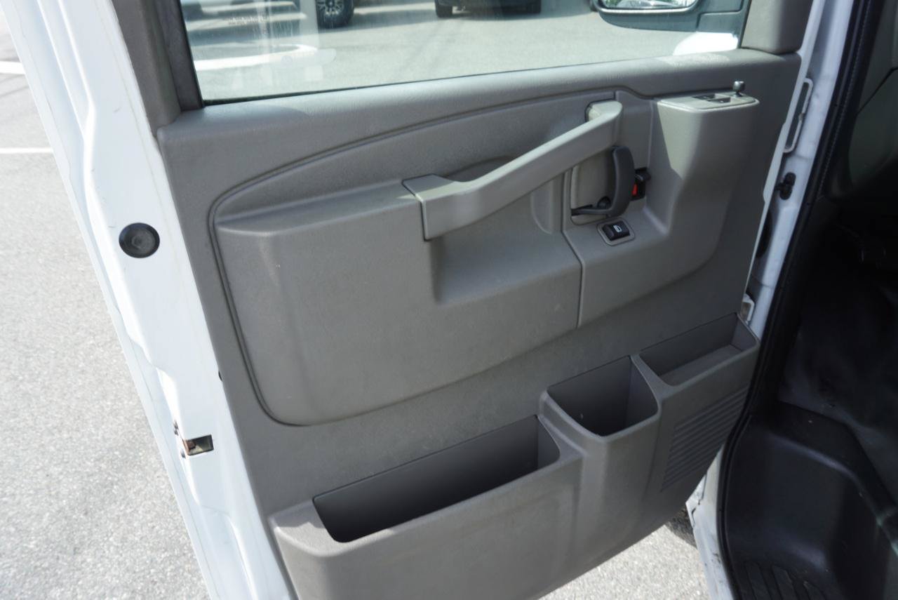 Used 2021 Chevrolet Express 2500 w/ Enhanced Convenience Package RWD image 13