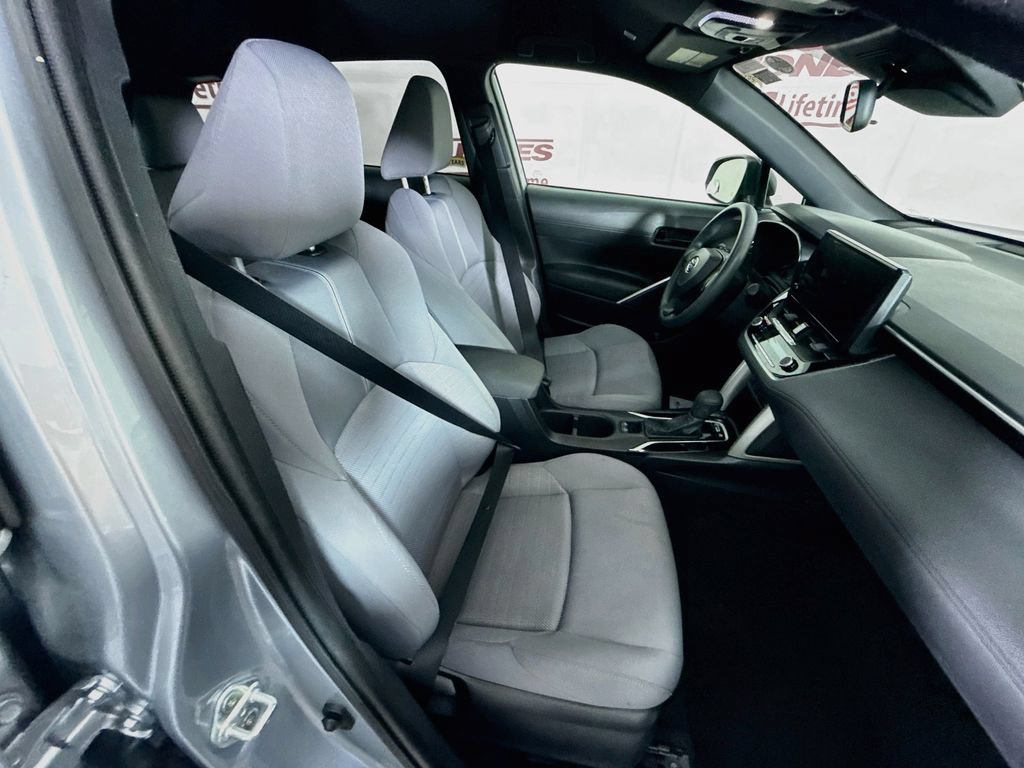 Certified 2023 Toyota Corolla Cross AWD Hybrid image 30