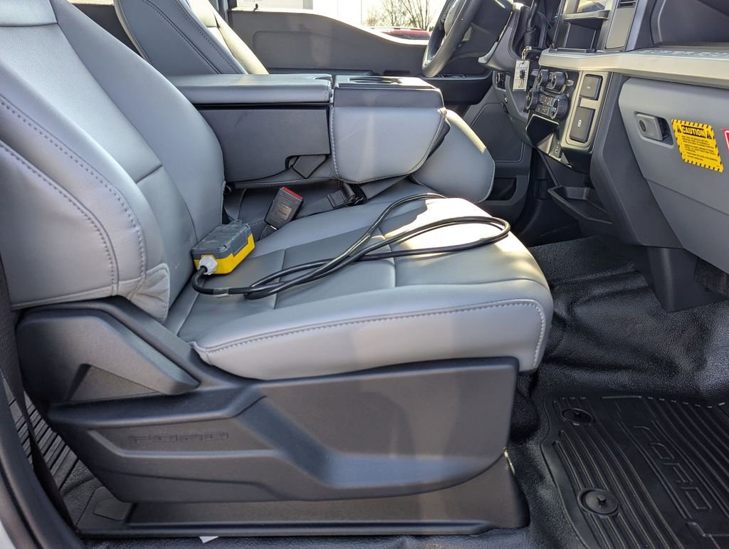 Used 2024 Ford F450 XL RWD image 25