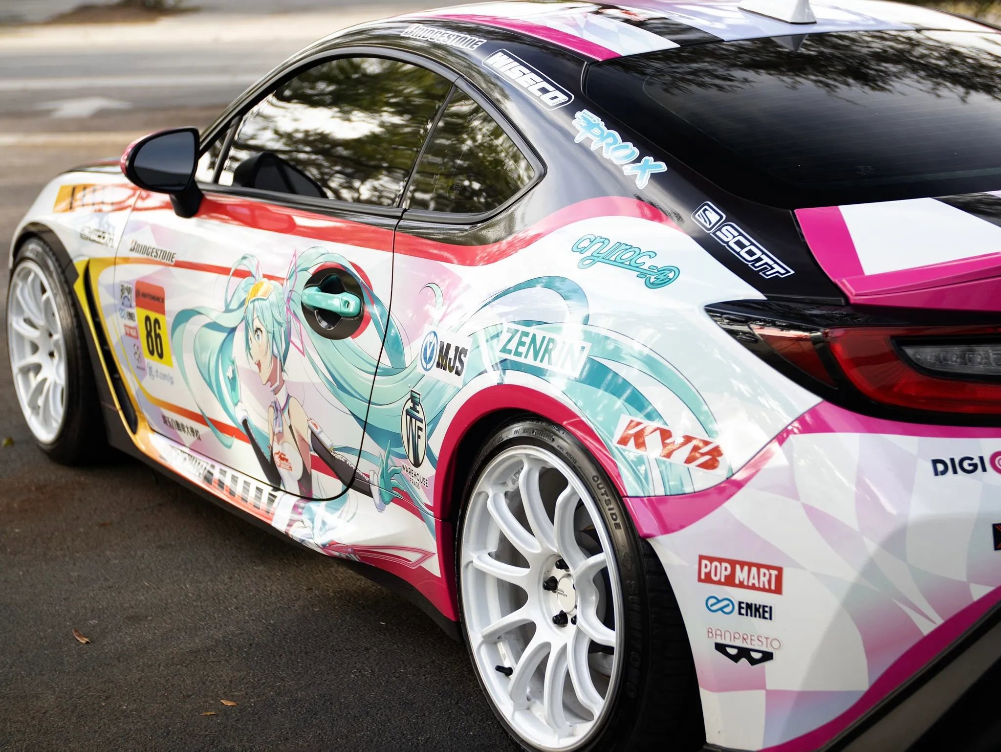 Used 2023 Toyota GR86 Premium w/ ALL Weather Mat Package (TMS) image 16