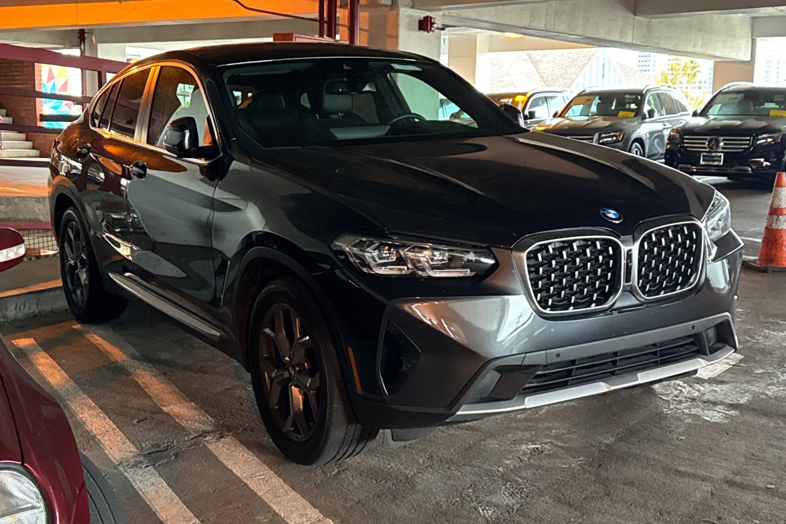 Used 2023 BMW X4 xDrive30i w/ Parking Assistance Package AWD/4WD image 2