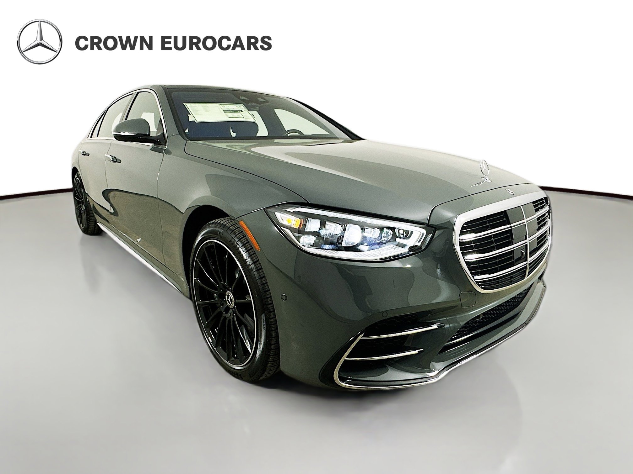 Used 2026 Mercedes-Benz S 580 4MATIC Sedan image 3